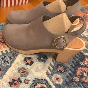 Bryr Gray Leather Mules with Wooden Heel